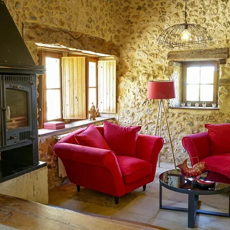 Domaine Du Bourg Salon