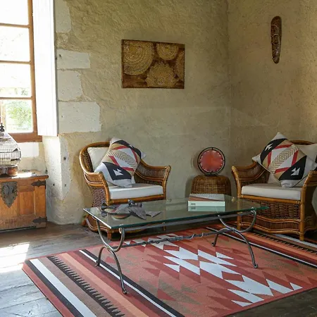 Domaine Du Bourg Salon