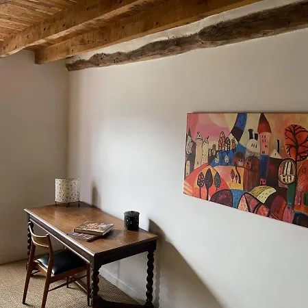 Domaine Du Bourg Bed & Breakfast Salon