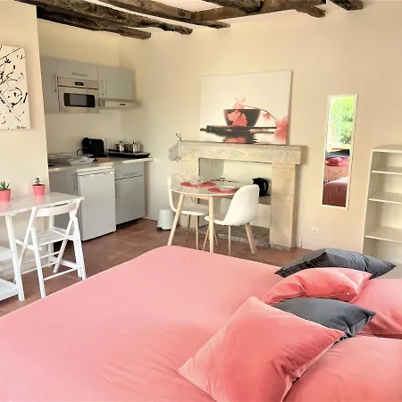 Bed & Breakfast Domaine Du Bourg Salon